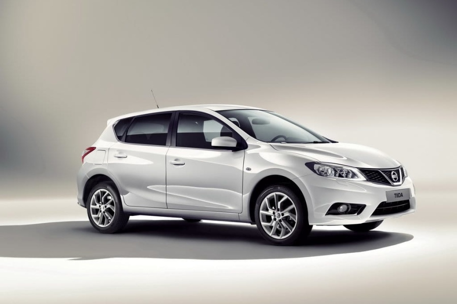 Nissan Tiida 2015-2018 (кузов C13)