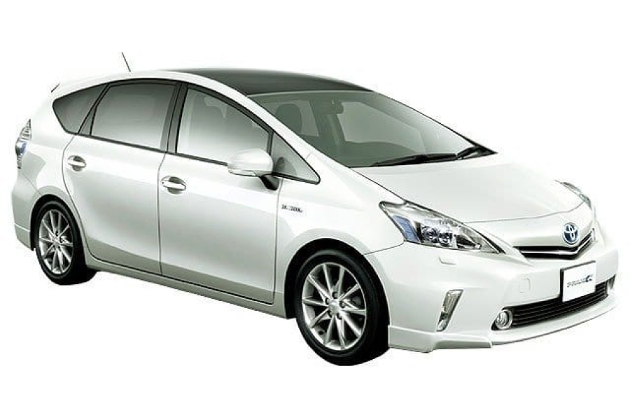 Toyota Prius Alpha 2011-2014