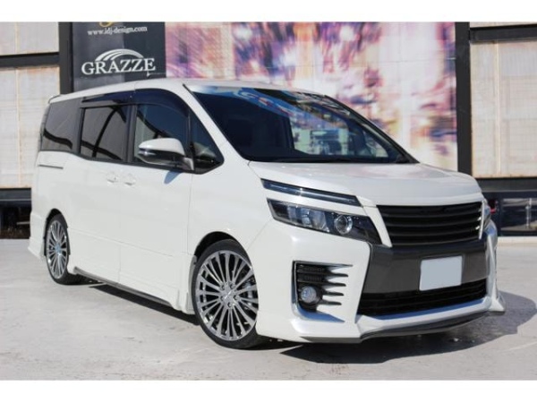 Toyota Voxy 2014-2021