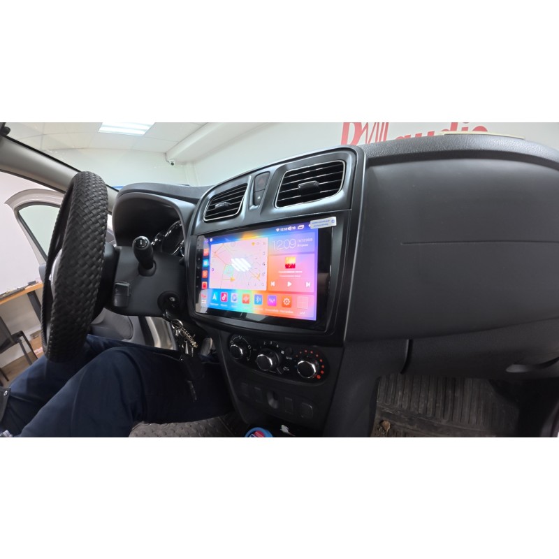 renault_sandero_RS_3 изображение