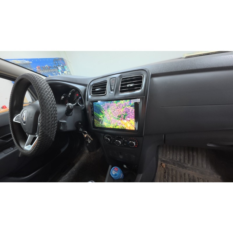 renault_sandero_RS_7 изображение